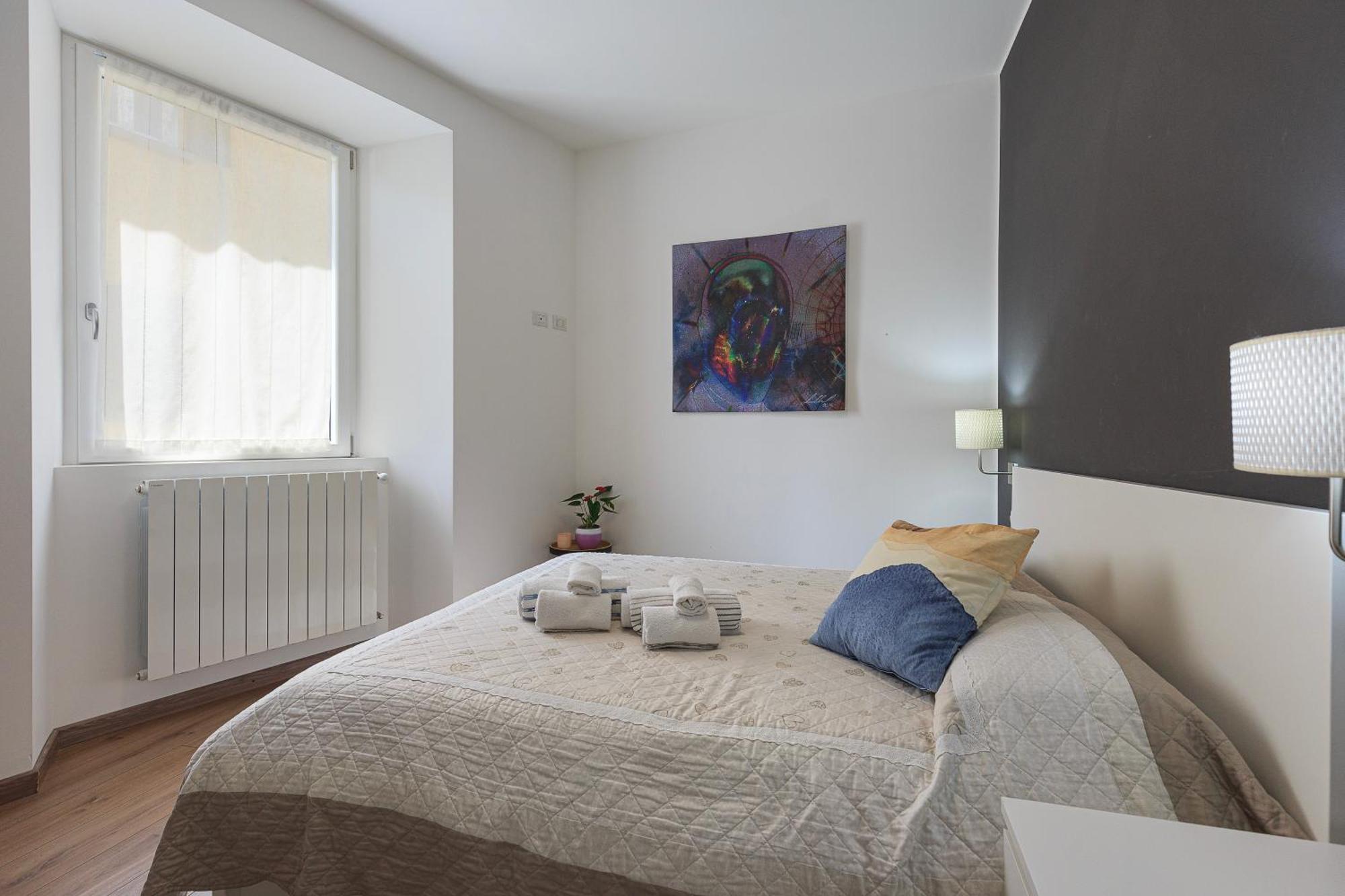 Anita'S Apartment โกโม ภายนอก รูปภาพ